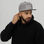 Super Genki Snapback gray/black Cap [Neat Stack Style] front view male model